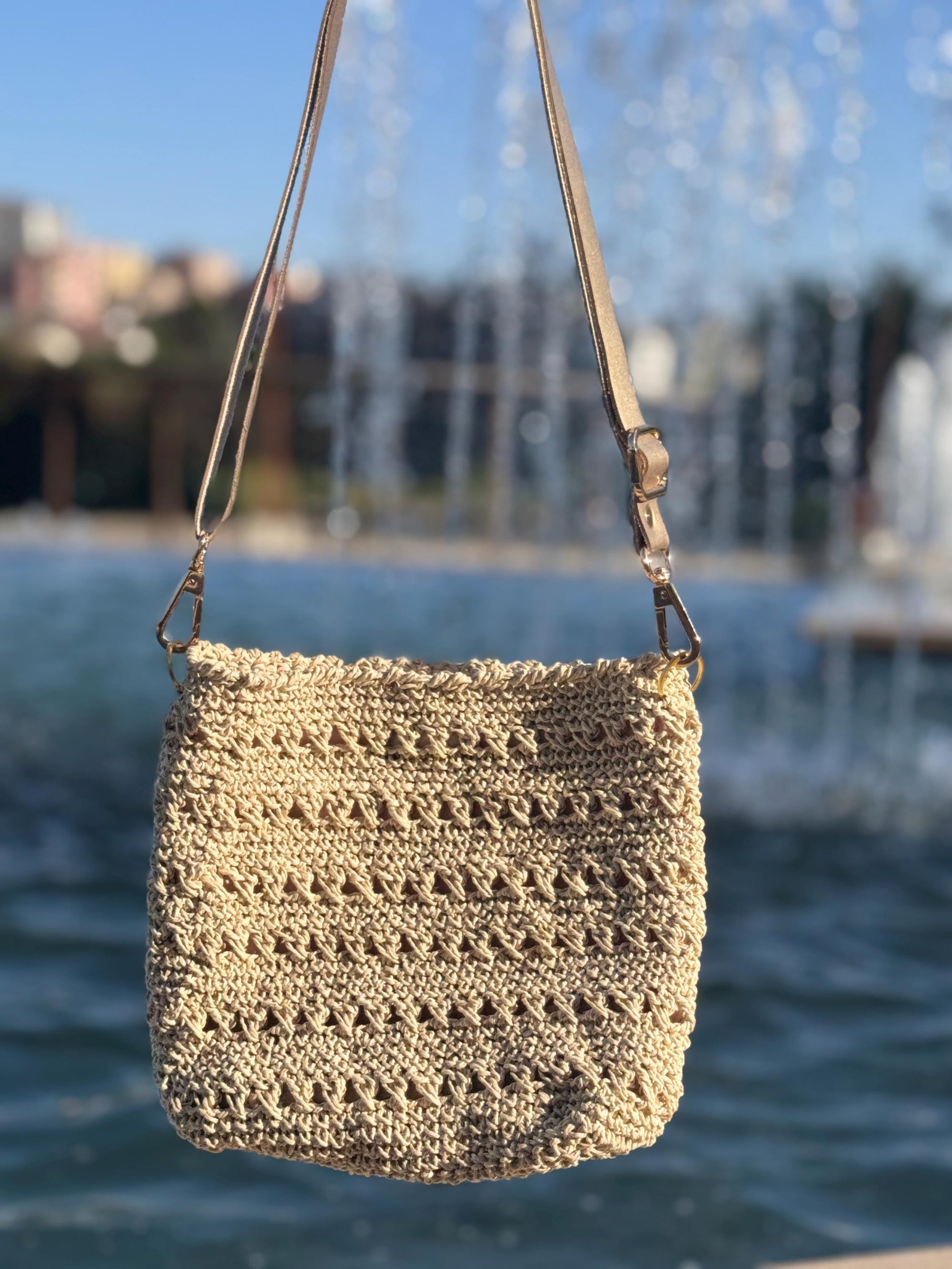 El Yapımı Kağıt İp Crossbody Çanta – Ayarlanabilir Askılı, Günlük Boho Omuz Çantası